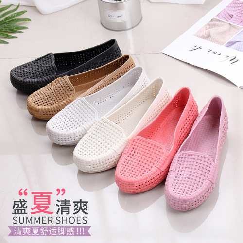 Summer Flat Heel Breathable Hollow out Mother Shoes Single Shoes Women‘s Sandals Work Nurse Shoes Non-Slip Pregnant Women Flat Hole Shoes