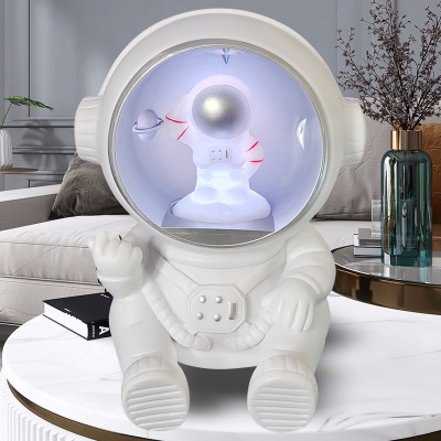 Big Head Spaceman Glowing Bluetooth Speaker Astronaut Christmas New Year Creative Gift Birthday Gift Decoration Audio