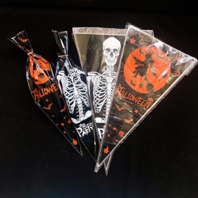 OPP Candy Packaging Bag Triangle Shaped Plastic Bag Halloween Dessert Baking Biscuit Bag Printing Can Be Customized
