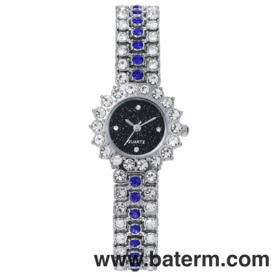 Korean Style Fashion and Fully-Jewelled Women's Watch Bracelet Watch Starry Sky Dial Simple Temperament round Rhinestone Quartz Watch in Stock Wholesale