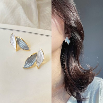 Korean Sterling Silver Needle Simple Ins Style Leaf-Shaped Earring Female Personality Advanced Design Sense Earrings Mori Style Ear Rings