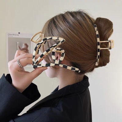 Black and White Chessboard Grid Barrettes Fashion Temperament Back Head Shark Clip Updo Hair Claw Hair Accessories