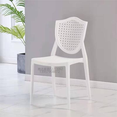 Simple Fashion Breathable Coffee Chair Creative Chair Dining Room Furniture Leisure Chair Plastic Chair