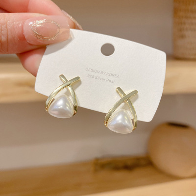 Sterling Silver Needle Small Pearl Stud Earrings Female Japanese and Korean Style Cross Internet Influencer Earrings Retro Baroque Hair Accessories Ear