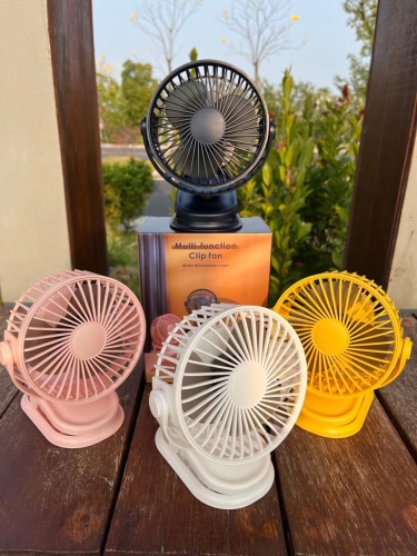 Desktop USB Clip Desktop Dormitory Students Mini Car Charger Handheld Portable Air Circulation Small Electric Fan
