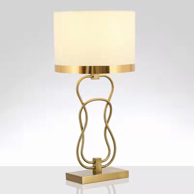 Iron High-End Table Lamp