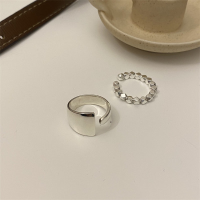 Niche Design Ring Small Broken Silver Ring Female Online Influencer Simple Cold Style Chain AllMatch Fashion Ornament