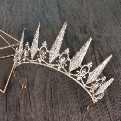 New Arrival Hot Sale Crystal Crown Shape Wedding Dress Accessories Birthday Crown Performance Dress Studio Ornament