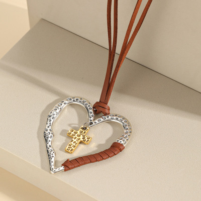 Retro Ethnic Style Alloy Peach Heart Cross Sweater Chain Necklace Simple Elegant Cross-Border Sold Jewelry Wholesale