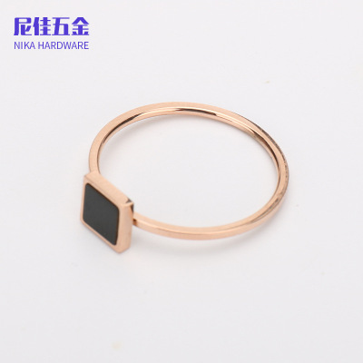 Hot Retro Geometric Square Titanium Steel Ring for Women Rose Gold Panther Stainless Steel Index Finger Ring