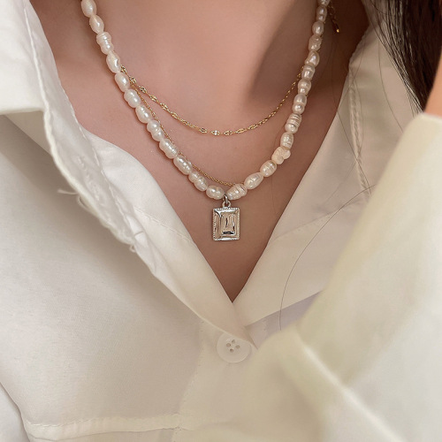 trendy square brand freshwater pearl necklace 2-piece ins style retro elegant clavicle chain fashion high-end all-match necklace
