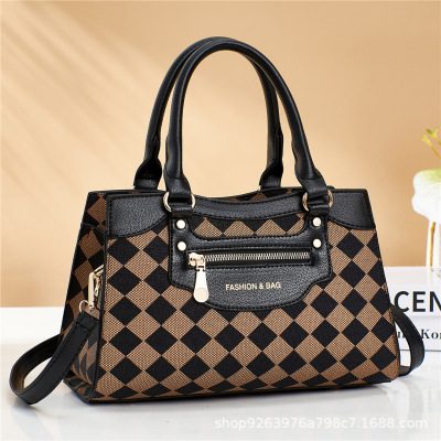 Factory Wholesale 2022 New Women's Bag Plaid Handbag European and American Fashion Ladies Bag Simple Fashion Shoulder Bag