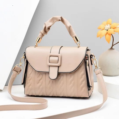 Factory Delivery 2022 New European and American Retro Women's Bag Fashion Shoulder Messenger Bag Simple Portable Women's Bag Direct Supply