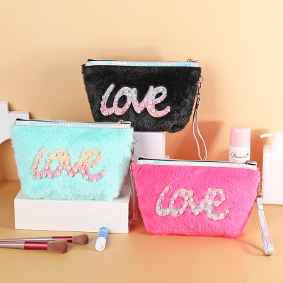 Fashion Net Red Creative Love Wash Bag Household Plush Portable Storage Bag Travel Portable Cosmetic Bag