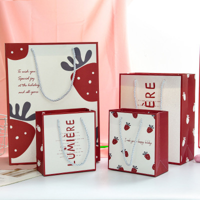 Luhao Creative Simple Gift Bag Exquisite Packaging Bag Cute Strawberry Paper Bag Portable Handbag Wholesale