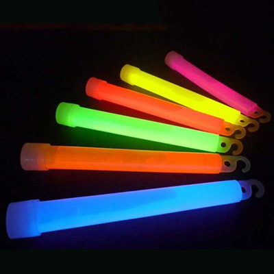 Factory Wholesale 6-Inch Light Stick Emergency Lighting Glow Stick Chemical Liquid Disposable Glowing Luminous with Hook