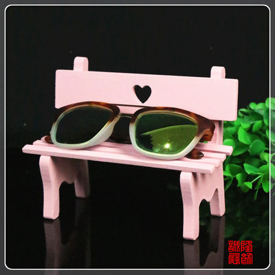 solid wood sunglasses display props glasses display stand creative myopia glasses display small chair glasses shop decorations