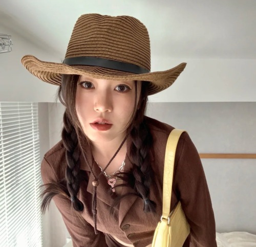 Western Cowboy Hat Zheng Xiarong Same Style British Jazz Women‘s Big Brim Climbing Hat Summer Woven Cool Hat Subnet Red Style 