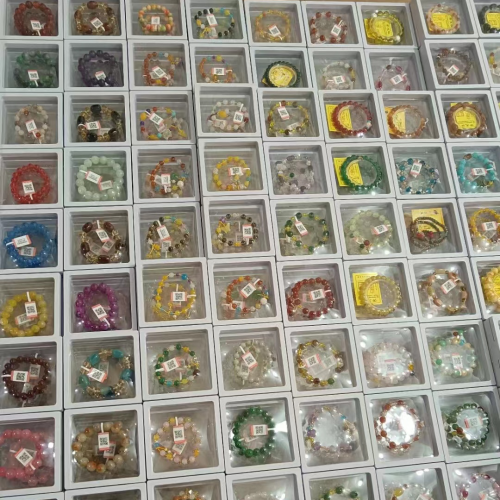 running rivers and lakes stall jade ware 25 yuan 30 yuan model stall bracelet jade bracelet temple necklace pearl jewelry