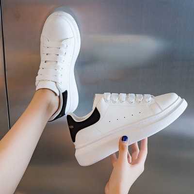 2022 Spring and Summer New Easy Wear Couple Shoes Female Ins Korean Style Height Increasing Student Leisure All-Match Thick Bottom Board Shoes Female C07