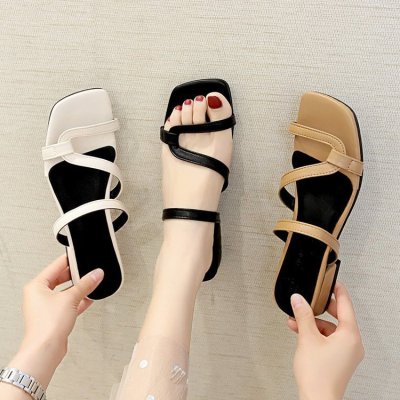 Women's 2021 New Spring Korean Style Peep Toe Slippers Women's Chunky Heel Low Heel Outdoor Toe Covering Women's Shoes