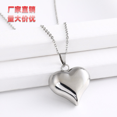 2022new Stainless Steel Heart-Shaped Necklace Love Pendant Fashion Ornament Titanium Steel Popular Ornament Wholesale