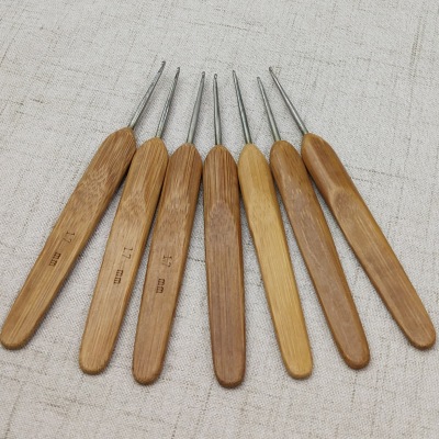 Factory Direct Sales Knitting Tools Bamboo Handle Iron Crochet Carbonized Handle Iron Crochet 9 Specifications Set