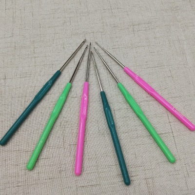 Factory Direct Sales Weaving Tool Plastic Handle Iron Hook ABS Plastic Handle Iron Hook Needle TPR Soft Handle Iron Hook Needle