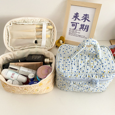 Yesyu/Amazon Cross-Border Supply Ins Cute Cosmetic Bag Portable Large Capacity Toiletry Storage Box