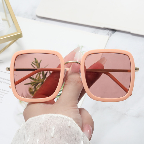 New Korean Style Advanced Sense women‘s Large Frame Sunglasses Metal Full Frame Sunglasses Sun Shade Sunglasses Wholesale