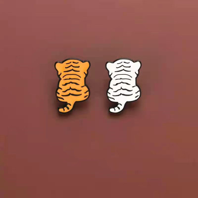 Tiger Back Brooch Male and Female Cute Birth Year Tiger Year Badge Cartoon Pin Buckle Ins Trendy Personality Ornament