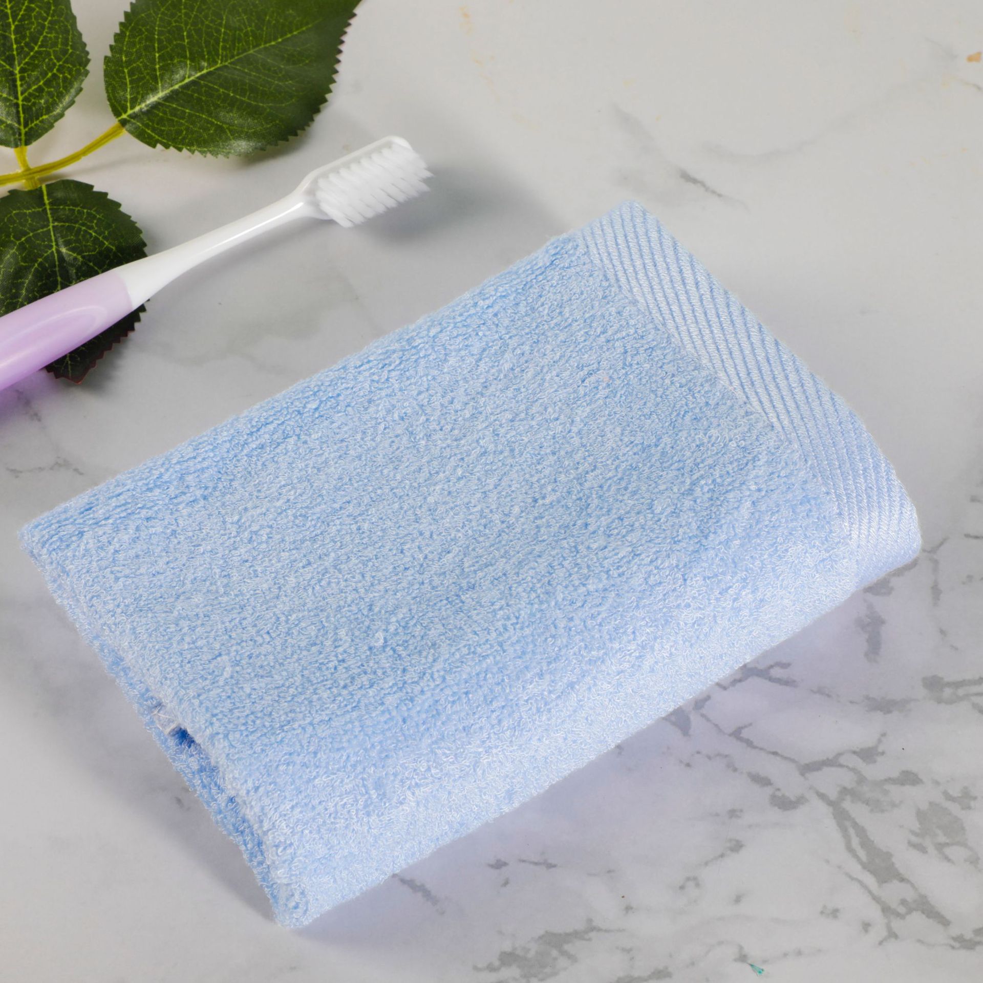 Factory Wholesale Adult Hotel Facecloth Bamboo Fiber Square Towel Portable Water Washing Absorbent Small Handkerchief Face Cloth