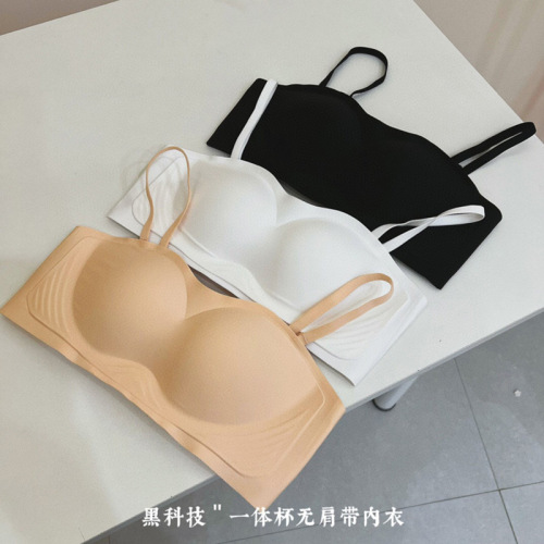 French Black Technology Integrated Cup Strapless Underwear Female 3988 Summer Anti-Exposure Bra Thin shoulder Strap Glossy