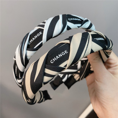 B090-1 High-Grade Black and White with Letters Striped Wide Headband Online Influencer Refined Go out Head Buckle South Korea Classic Style Head Buckle