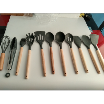12-Piece Silicone Kitchenware with Wooden Handle, High Temperature Resistant Silicone Kitchenware, Factory Direct Sales