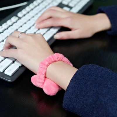 Creative Cute Hand Pillow Pad for Wrist Protection Wrist Pad Mouse Pad Wrist Pad Memory Foam Hand Guard Keyboard Support Wrist Support Wrist