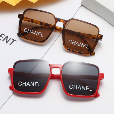 New Children's Sunglasses Boys and Girls Personality Printed Letters Sunglasses Baby UV Protection Cool Sun-Shade Glasses