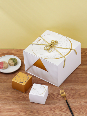 2022 New Moon Cake Box Creative Portable Egg Yolk Crisp Flow Heart Baking Moon Cake Box Gift Box Customization