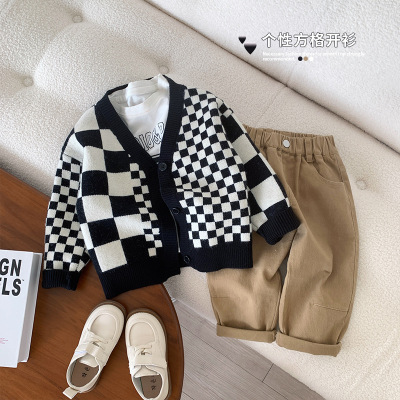 Furry 2022 Autumn New Children's Clothing Korean Style Black and White Plaid Knitted Cardigan Boys' Trendy V-neck Sweater