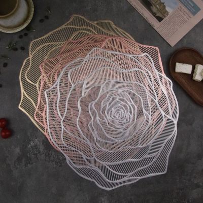 Cross-Border Wholesale Rose Flower-Shaped Placemat PVC Insulation Placemat Western Food Gilding Hollow Table Mat Amazon Hot Sale