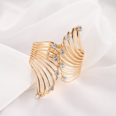 SOURCE Factory Direct Sales European and American Fashion & Trend Metal Exaggerated Rhinestone Hollow Wings Feather Bracelet Personalized Bracelet