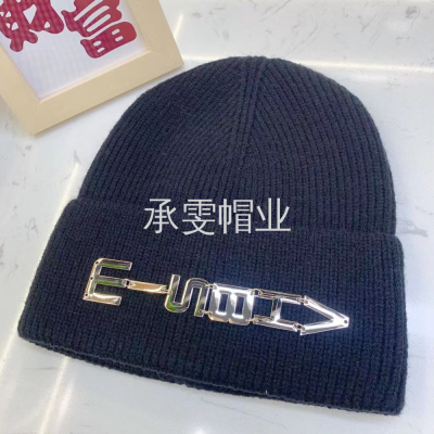 Personalized Metal Decorative Woolen Cap Winter Street Hat