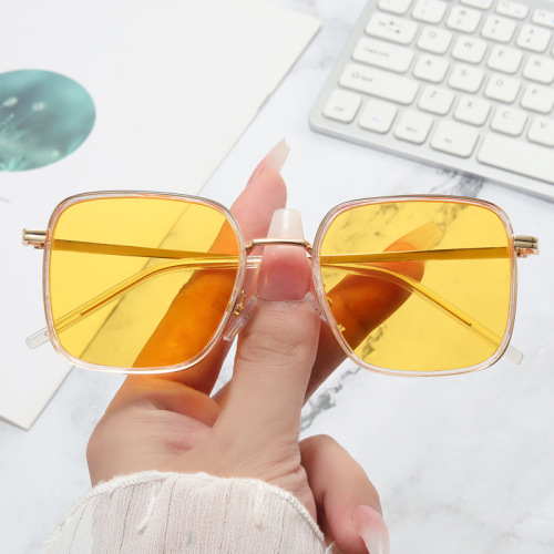 new square insert metal leg fashion sunglasses ins style outdoor sunglasses trendy golden edge sunglasses