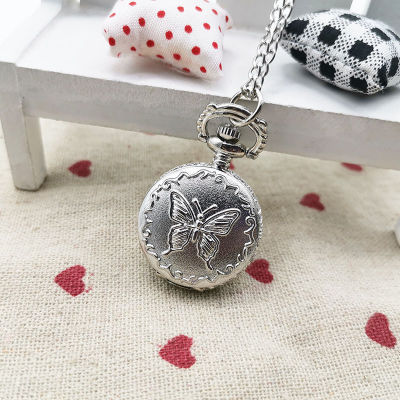 Pocket Watch Pocket Watch Female Retro Clamshell Pocket Watch Mini Student Minimalist Antique Small Cute Necklace Watch Ladies' Pendant