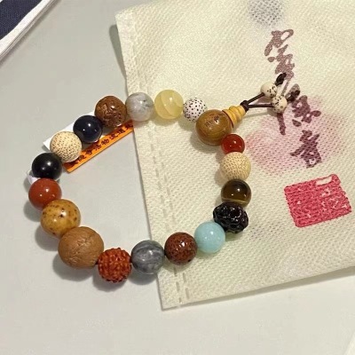 Lingyin Temple 18-Seed Bracelet Duobao Buddha Beads Magic Object Circulation Place Xingyue Bodhi Bracelet Hangzhou Bracelet Female