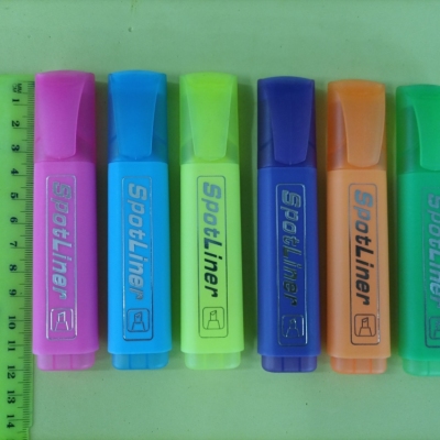 6 PCs PVC Color Fluorescent Pen