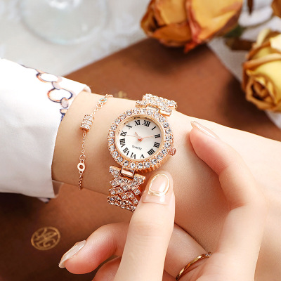 New Watch Fashion Roman Pattern Diamond Women's Watch Women's Watch Quartz Watch Bracelet Women's Watch Factory in Stock