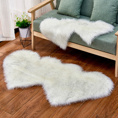 Modern Minimalist Love Heart-Shaped New Imitation Australian Wool Carpet Home Plush Mat Mat Bedroom Living Room Carpet