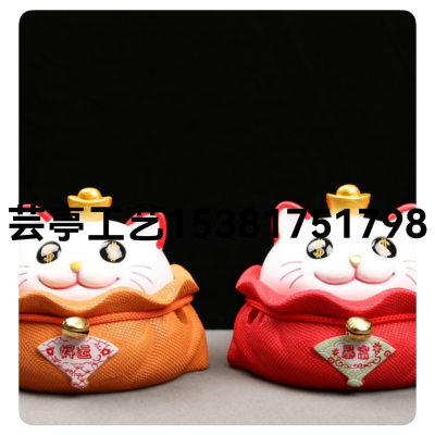 Name: Rich Cat Incense Coil Burner
Material: Resin
Specification: 11 * 9.5cm
Note: Applicable to 2 Small