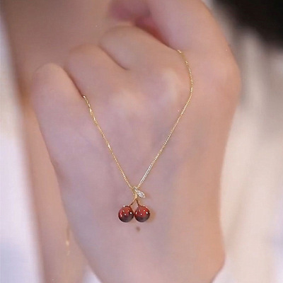 Japanese and Korean High-Grade Red Pendant Cherry Necklace Women's Summer Light Luxury Minority Design Clavicle Chain Exquisite Refined Grace Necklace
